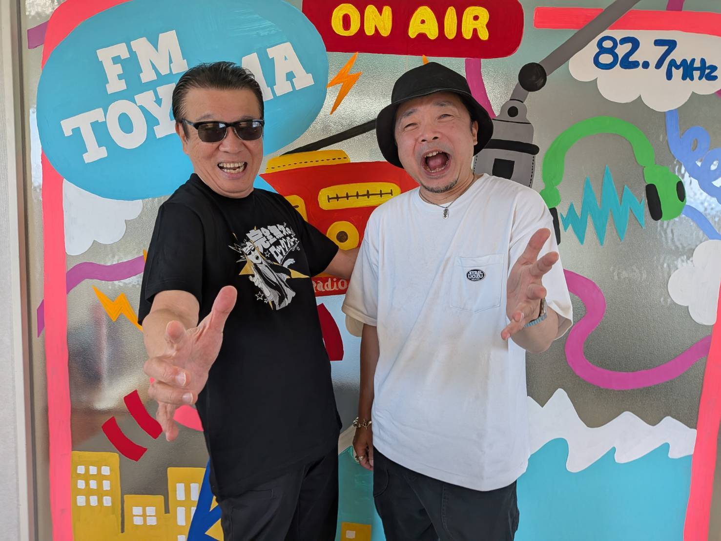 アラジン "完全無欠のロックンローラー" Tシャツ