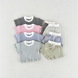 ベビー&キッズ フルーツプリント半袖Tシャツ&チェック半パン セット