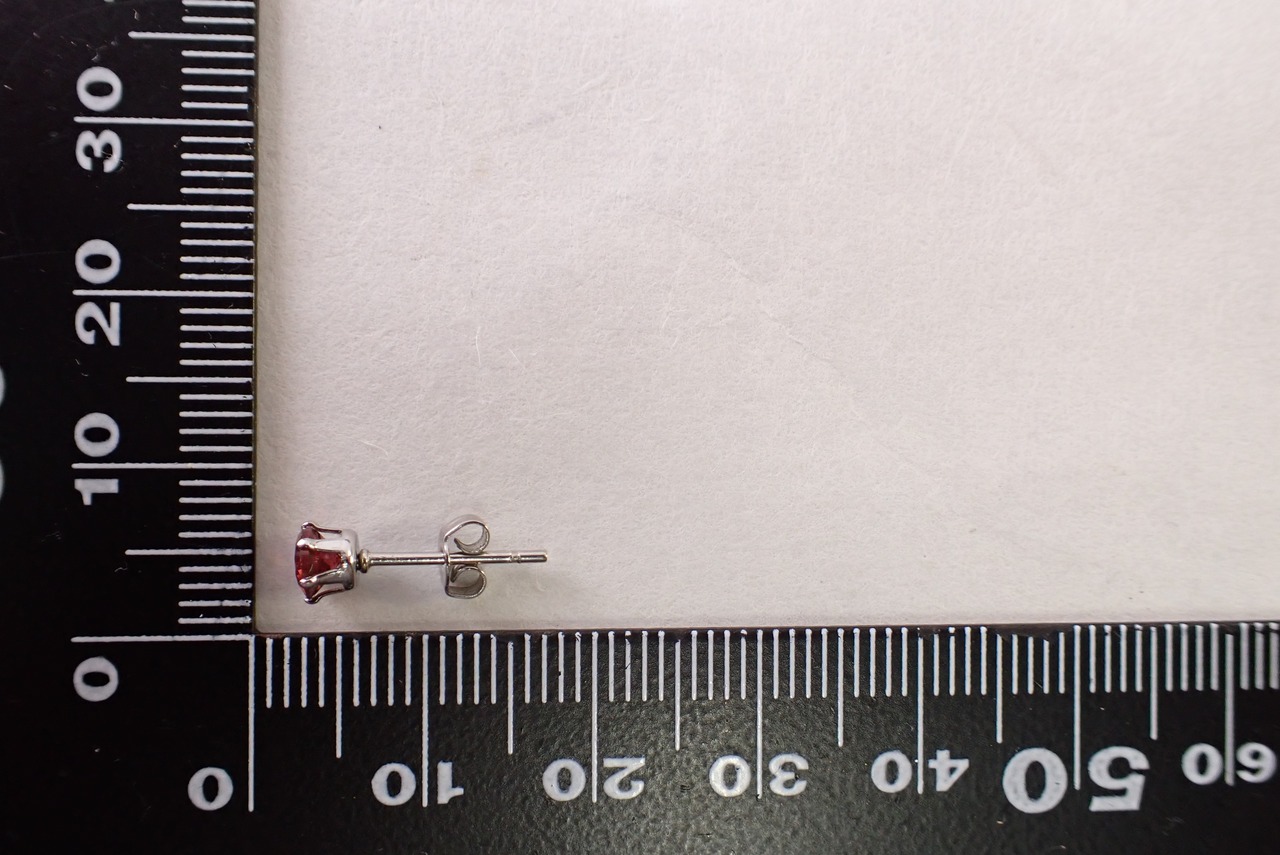 ピンクガーネットピアス　約4mm　[D9-128]