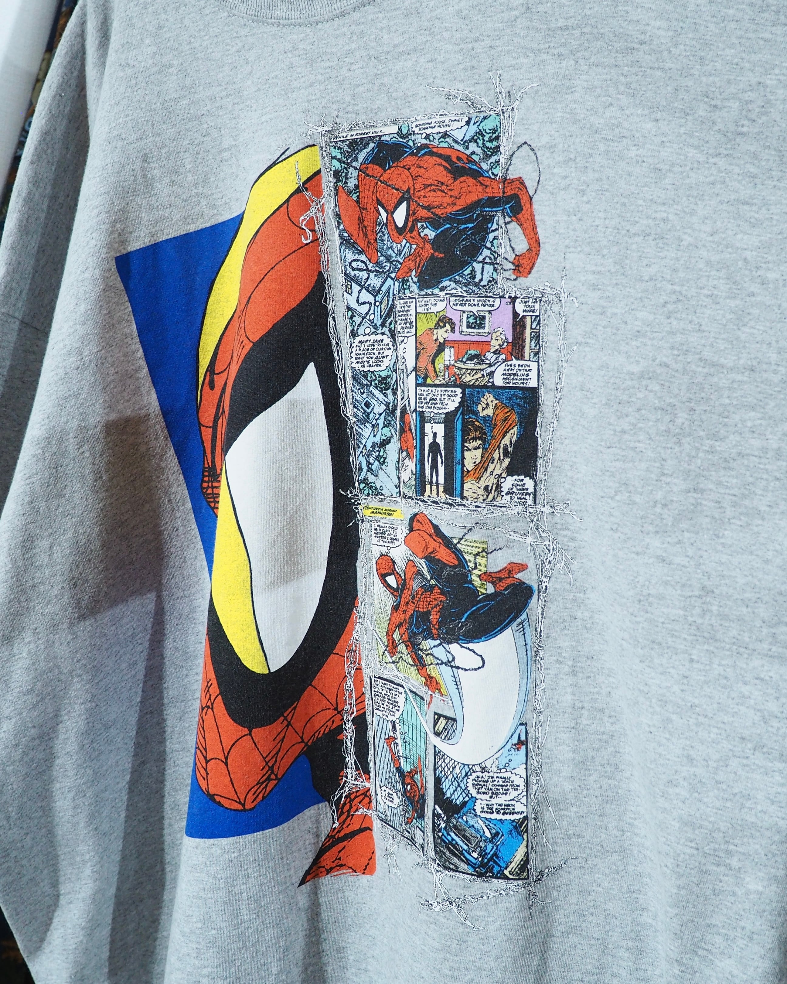 " MARVEL - Spider-Man " Comic printed Over silhouette SS Tee