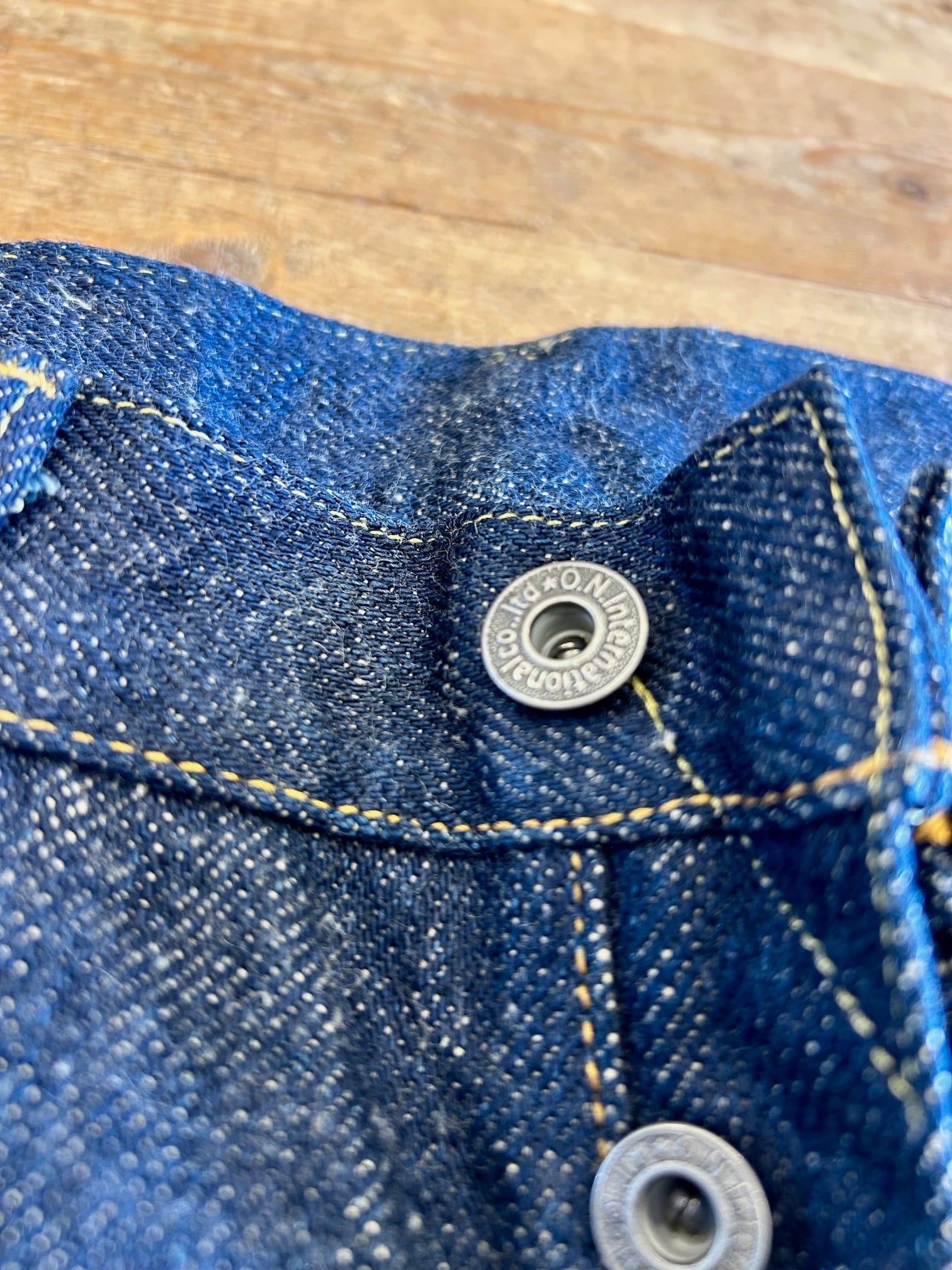 ONI DENIM(鬼デニム)20oz シークレット歌舞伎耳 288ヨコイトECRU