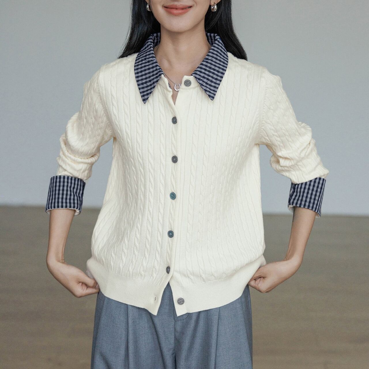 ツーピース風ケーブルニットカーディガン a0626