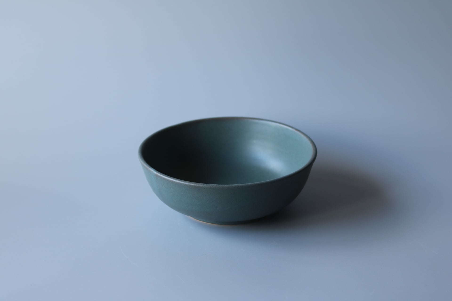 浅丼ぶり ブルーグレー | マルヨウ