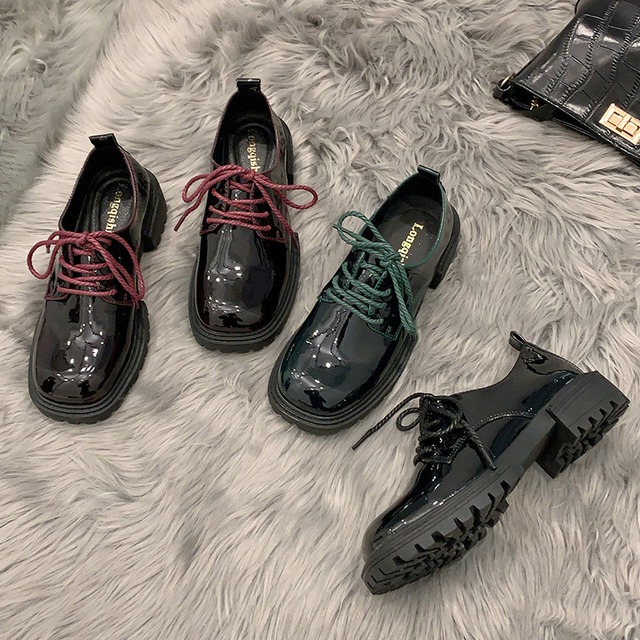 レザーレディーススプリングスタイルレースレッドシングル 靴 シューズ 春物 部族の婦人靴55459017239