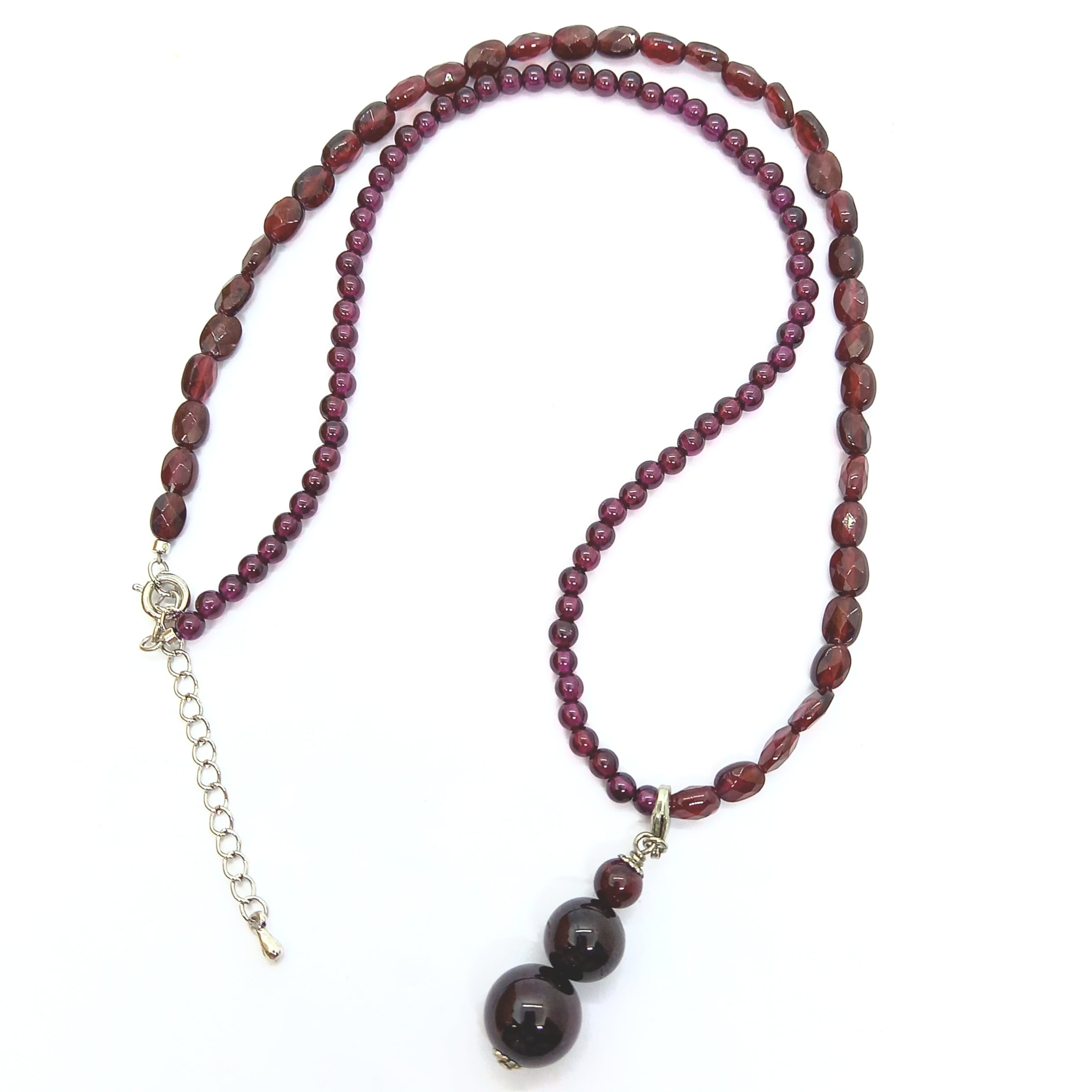 ゴージャスエレガントなガーネット・ネックレス