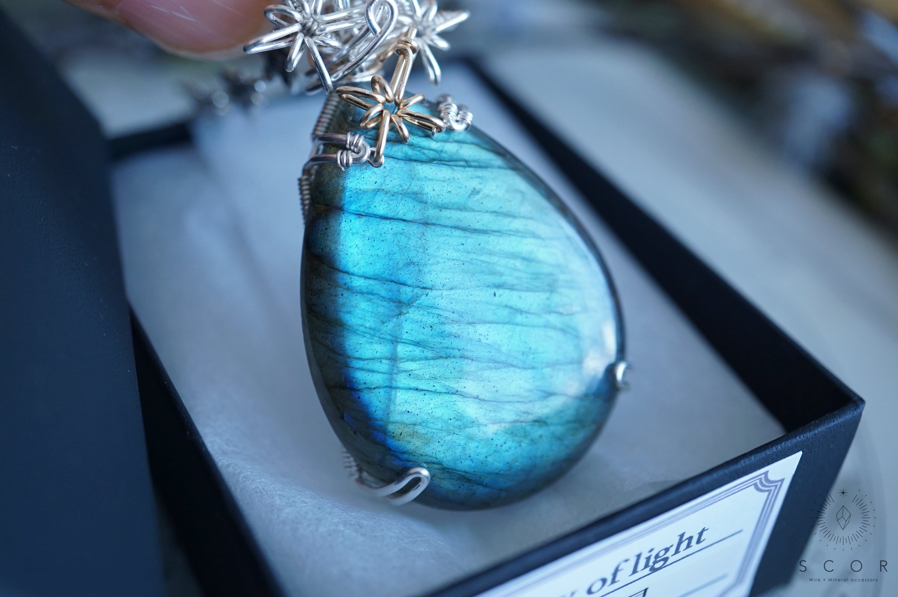 動画あり】Ray of light - 幻青星 (pt496-r-sg)（ラブラドライト