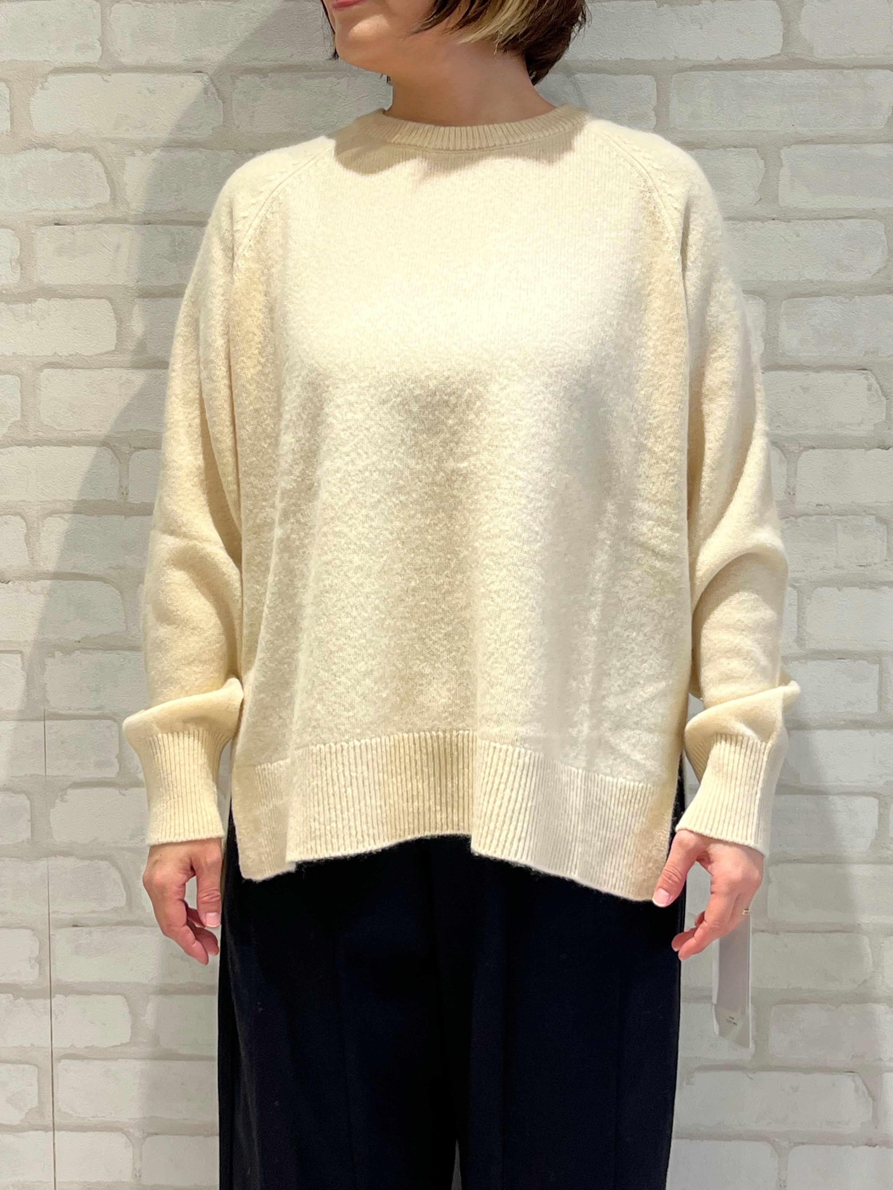 C’EST MOIJEU  カシミア　トップス C'EST MOIJEU FEMME | QREEQ