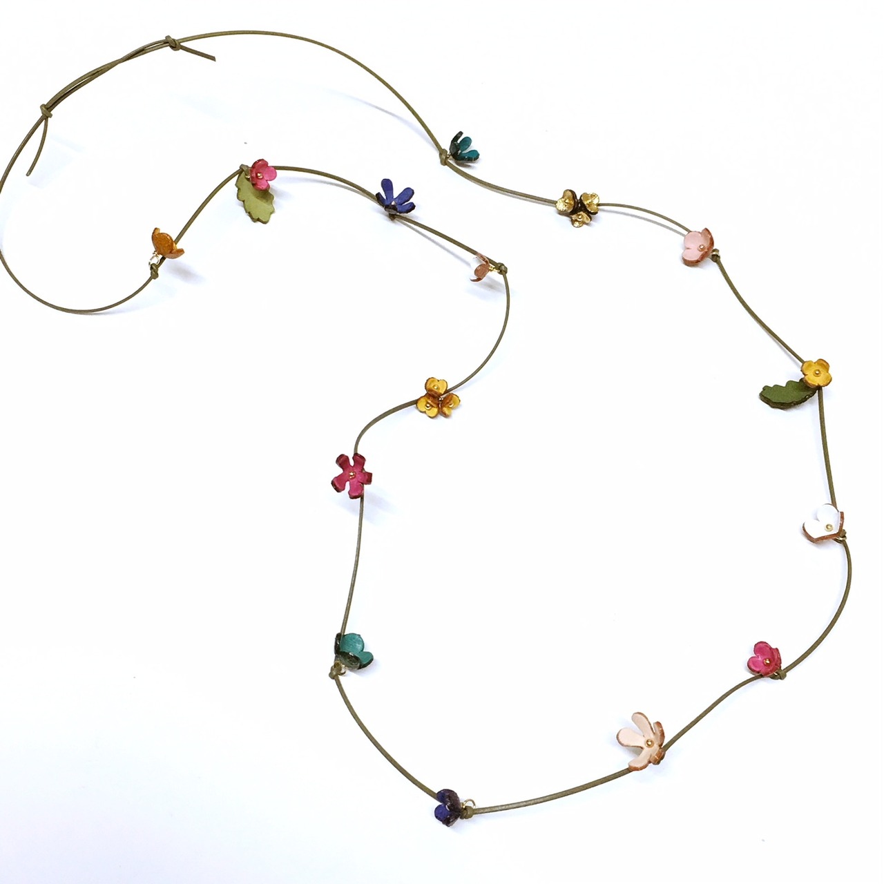 【アウトレット】３Dレザーフラワー クローバーSS (ピン付タイプ)7個入(ペールラベンダー) - 6