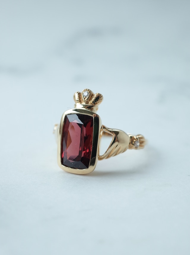 Rhodolite Garnet Claddagh Ring