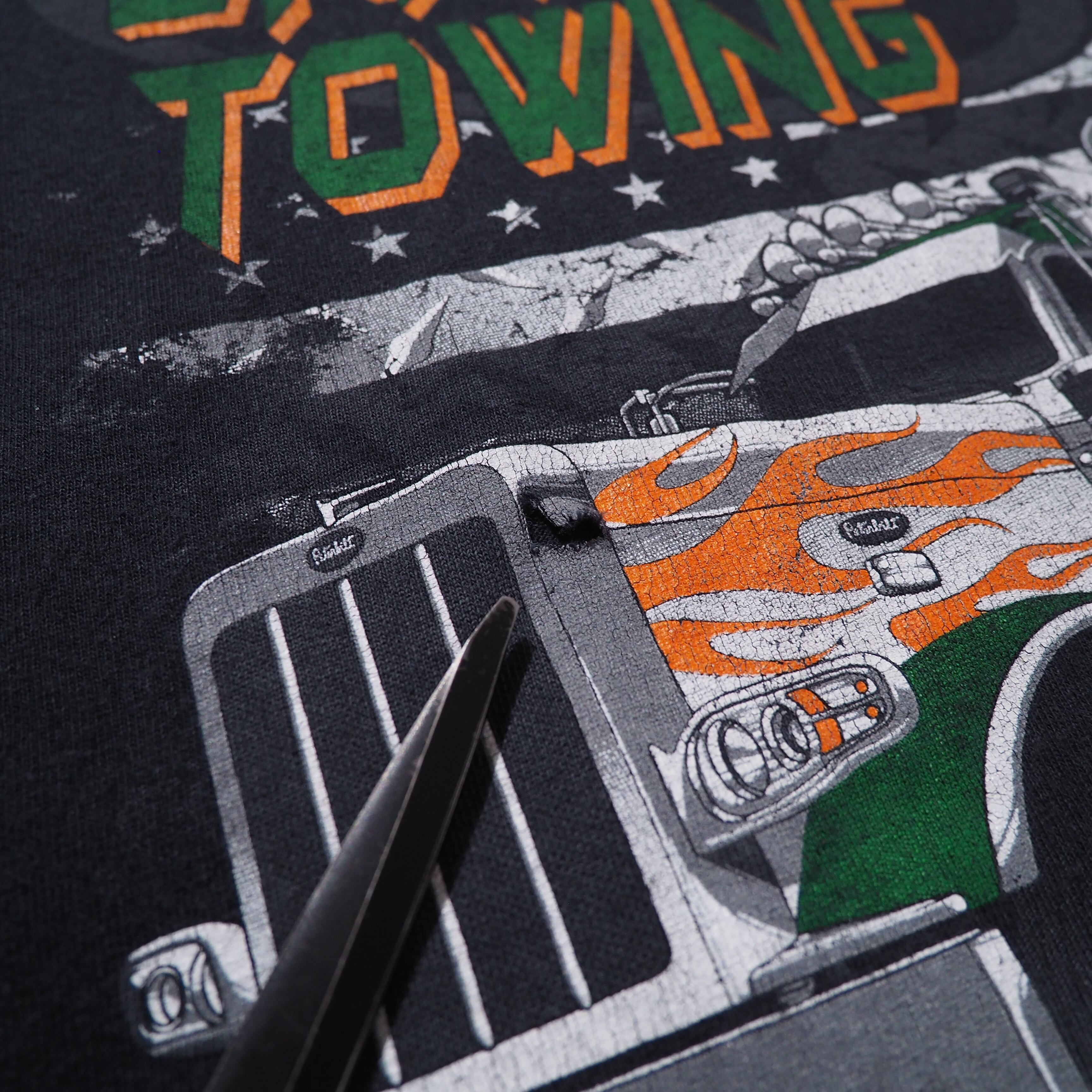 Burning tow truck printed × Good fade Over silhouette Tee