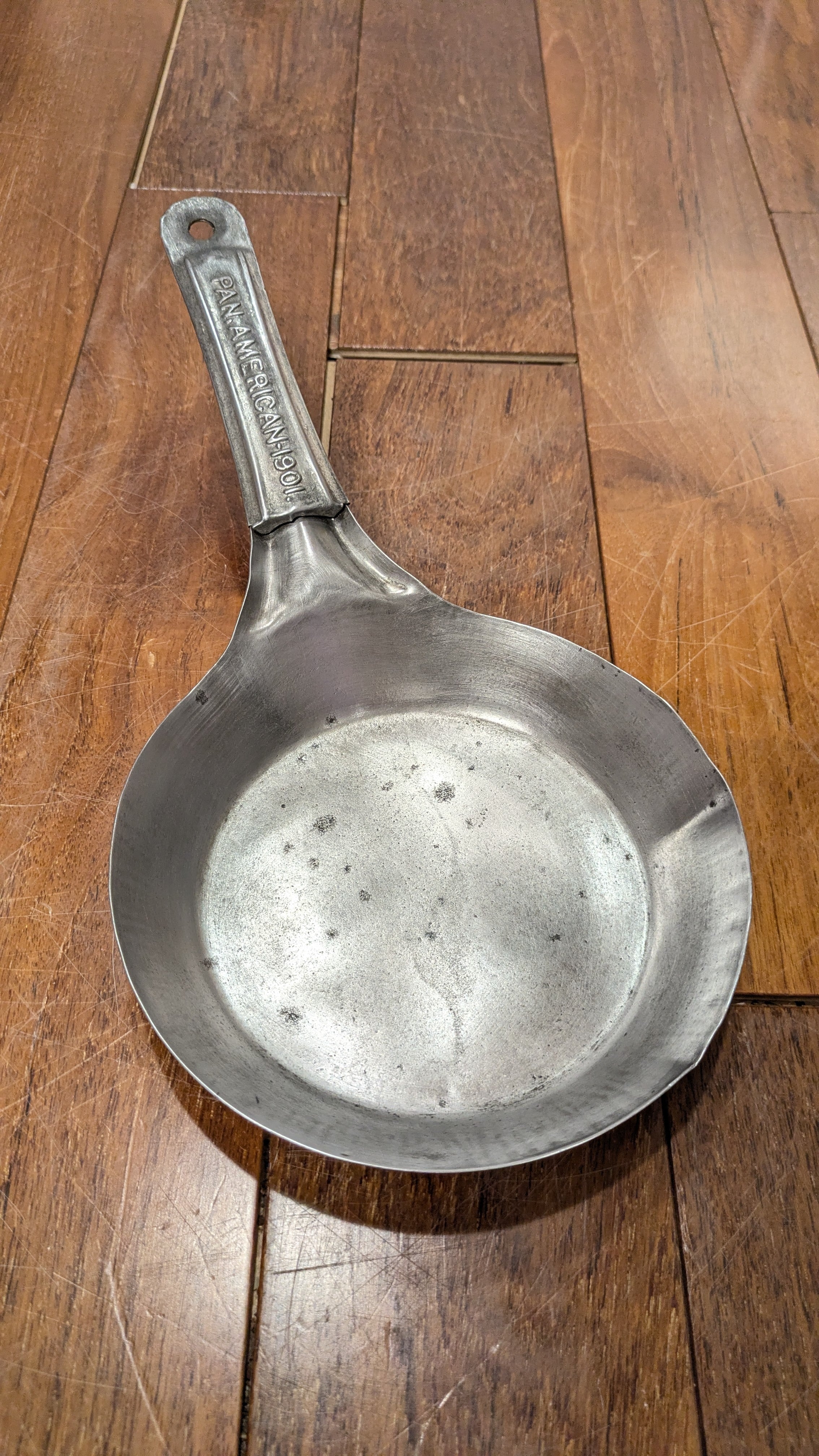 カウボーイフライパン National ワゴンホイール スキレット jOO4 Vintage PAN AMERICAN 1901 Cowboy Fryingpan IronPan mini Antique