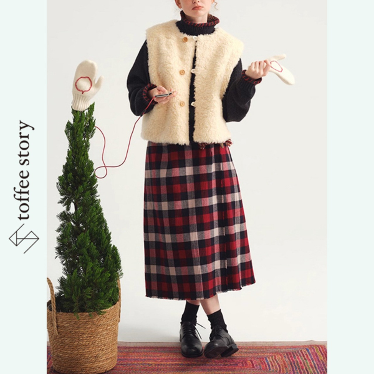 「まどろみベリーと月夜の羊」リバーシブルベストとコーデュロイスカートのセットアップ《P0324》