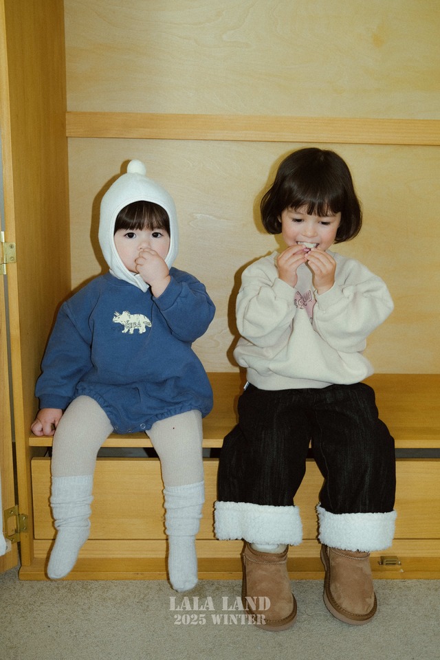 【予約】Winter Dino Suit