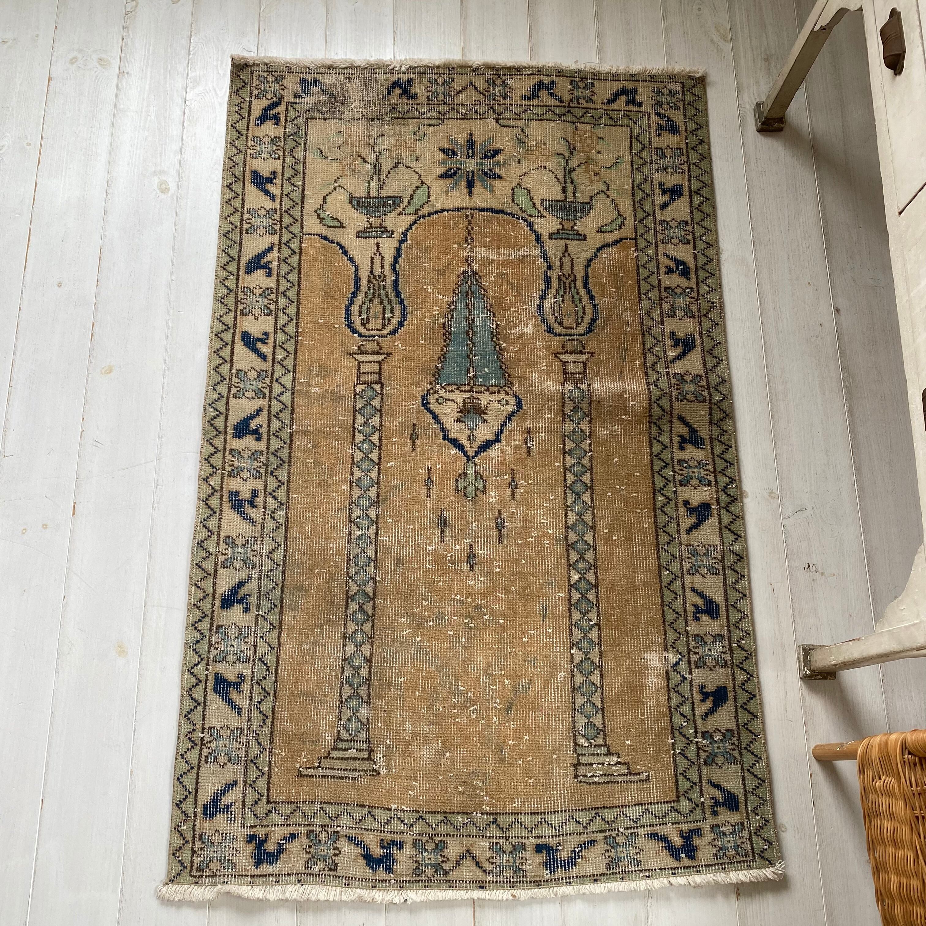 vintage turkish rug, 073