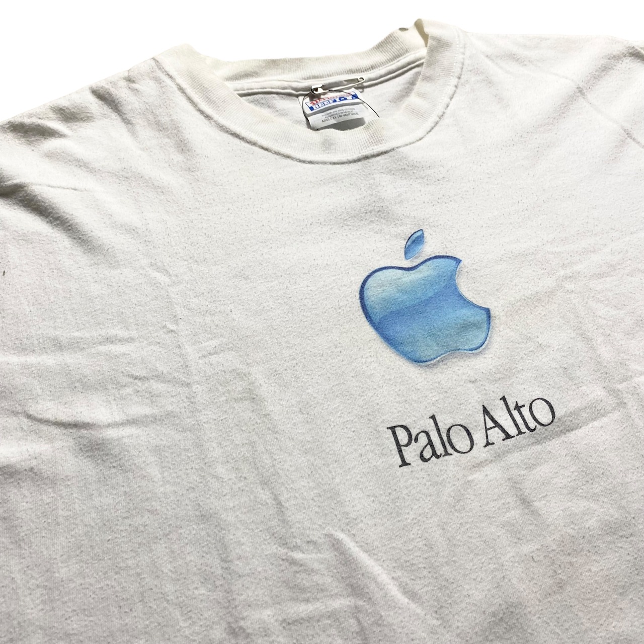 2000’s APPLE print tee “Palo Alto”