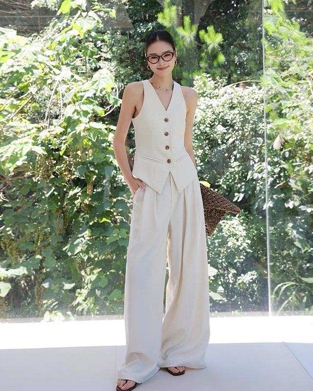 【セットアップ】ホワイト ベスト+ワイドパンツ