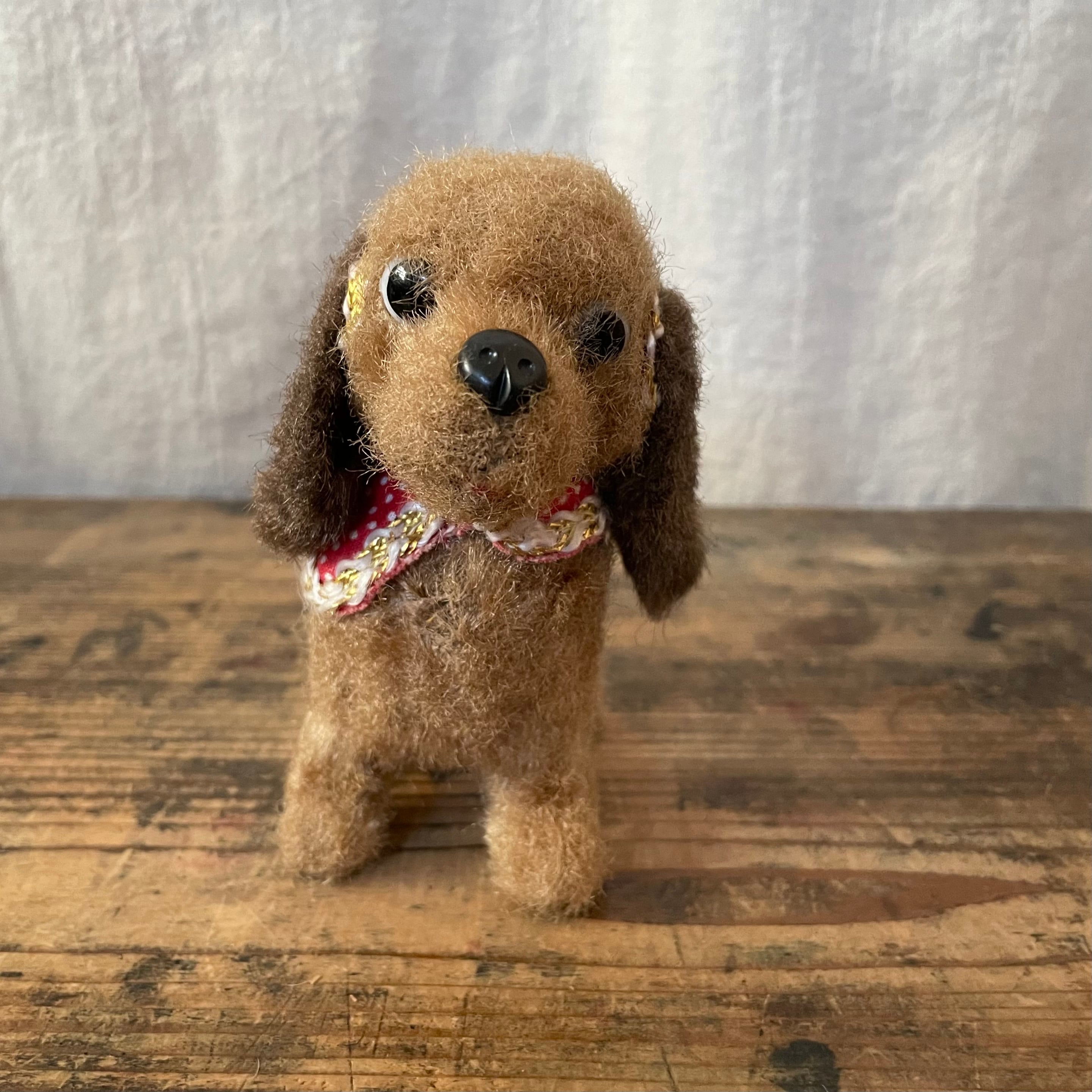 口が開く犬 | tsuitachi craft&brocante