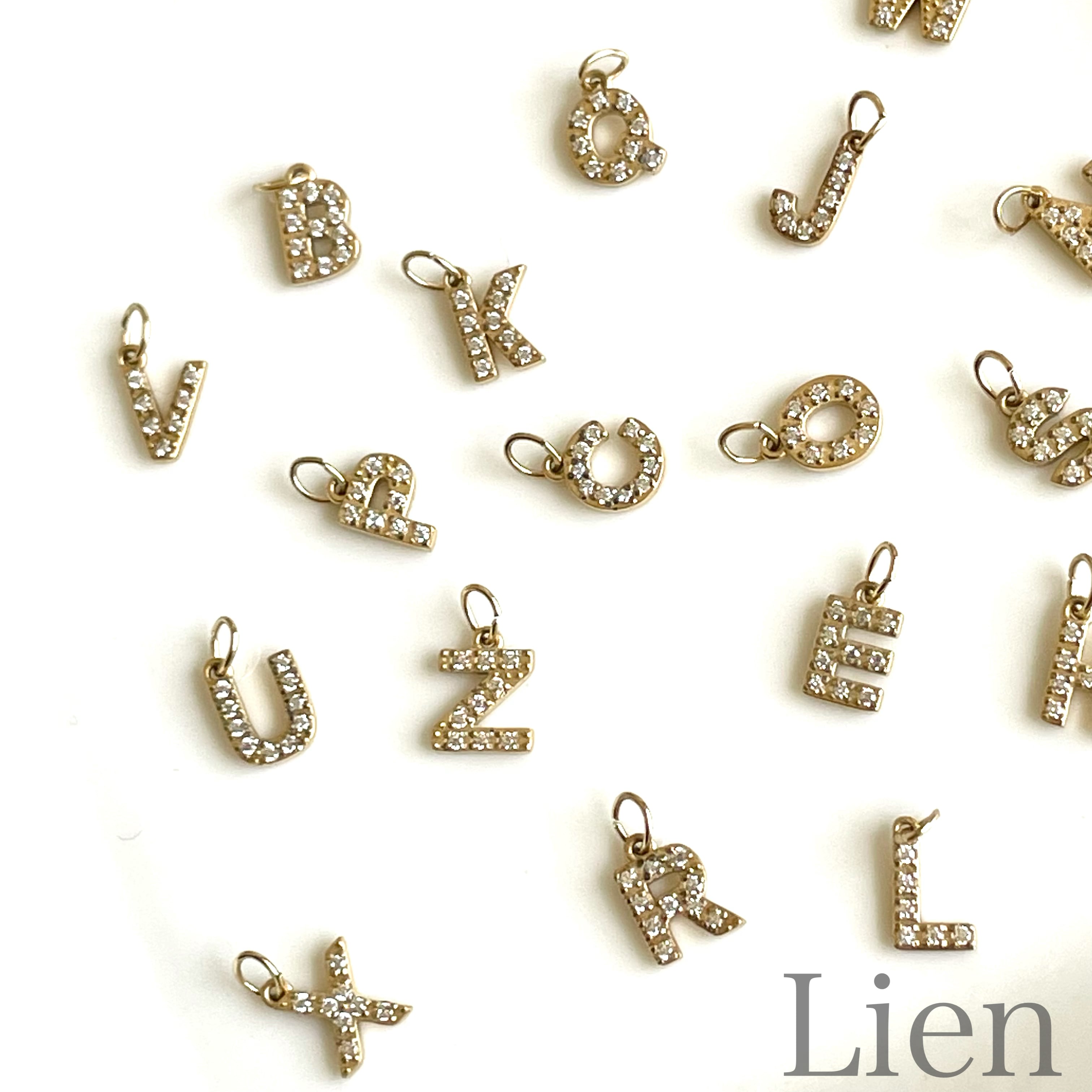 CZダイヤモンド 小さな イニシャル ネックレス◇つけっぱなし!OK