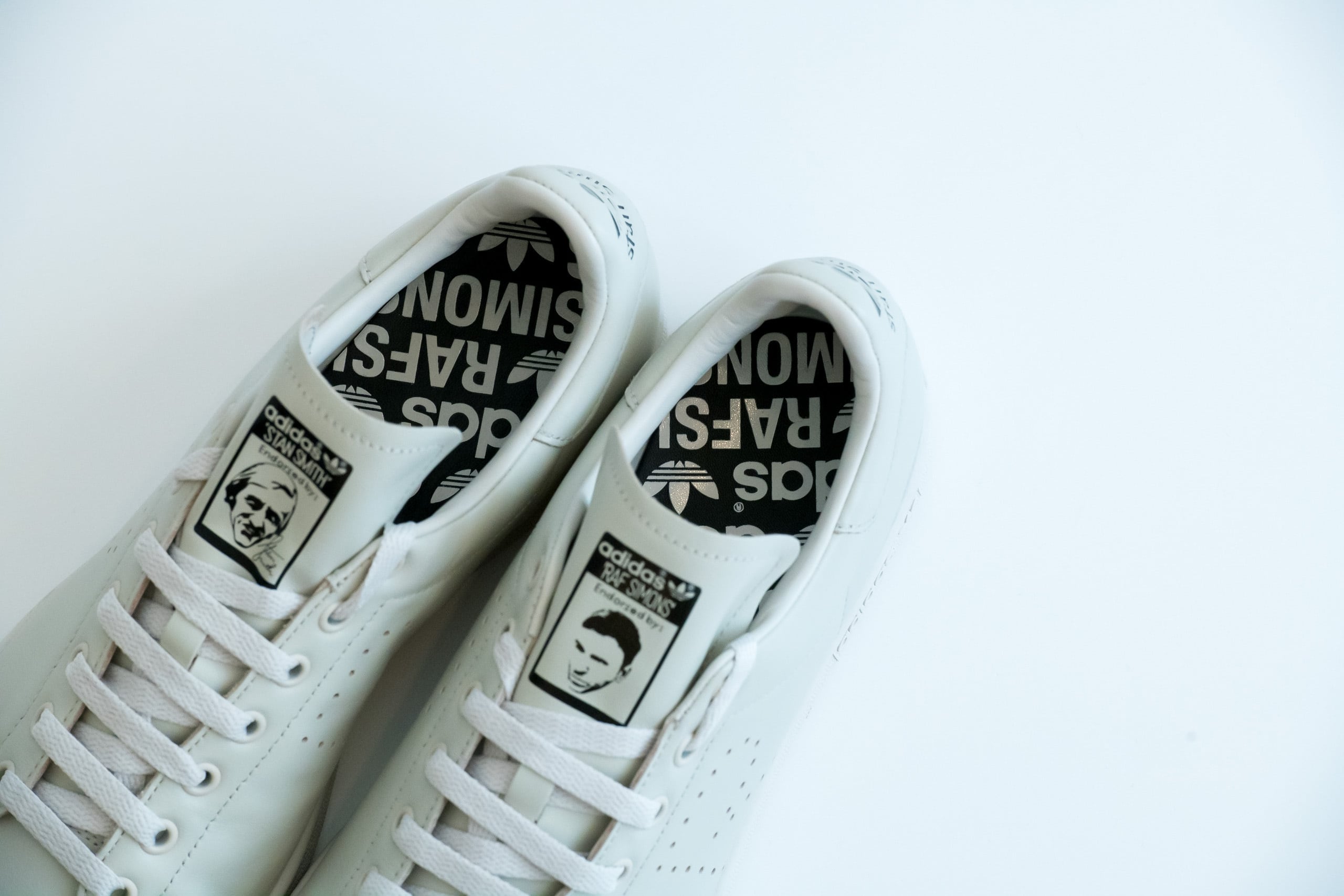 アディダス オリジナルス BY RAF SIMONS STANSMITH バイ ラフシモンズ