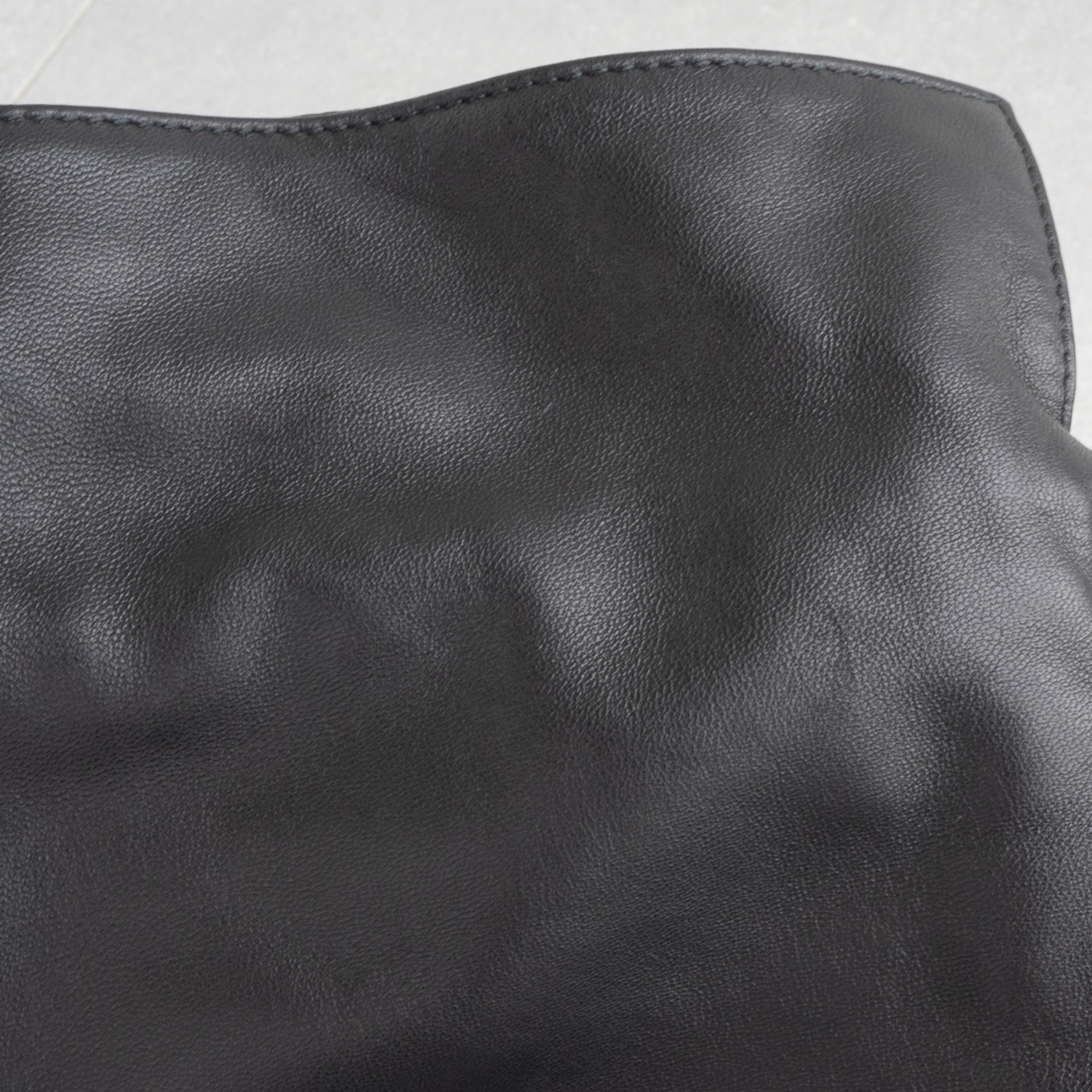 ロエベ フラメンコ ミディアム ヴィンテージ ブラック ラムスキン レザー