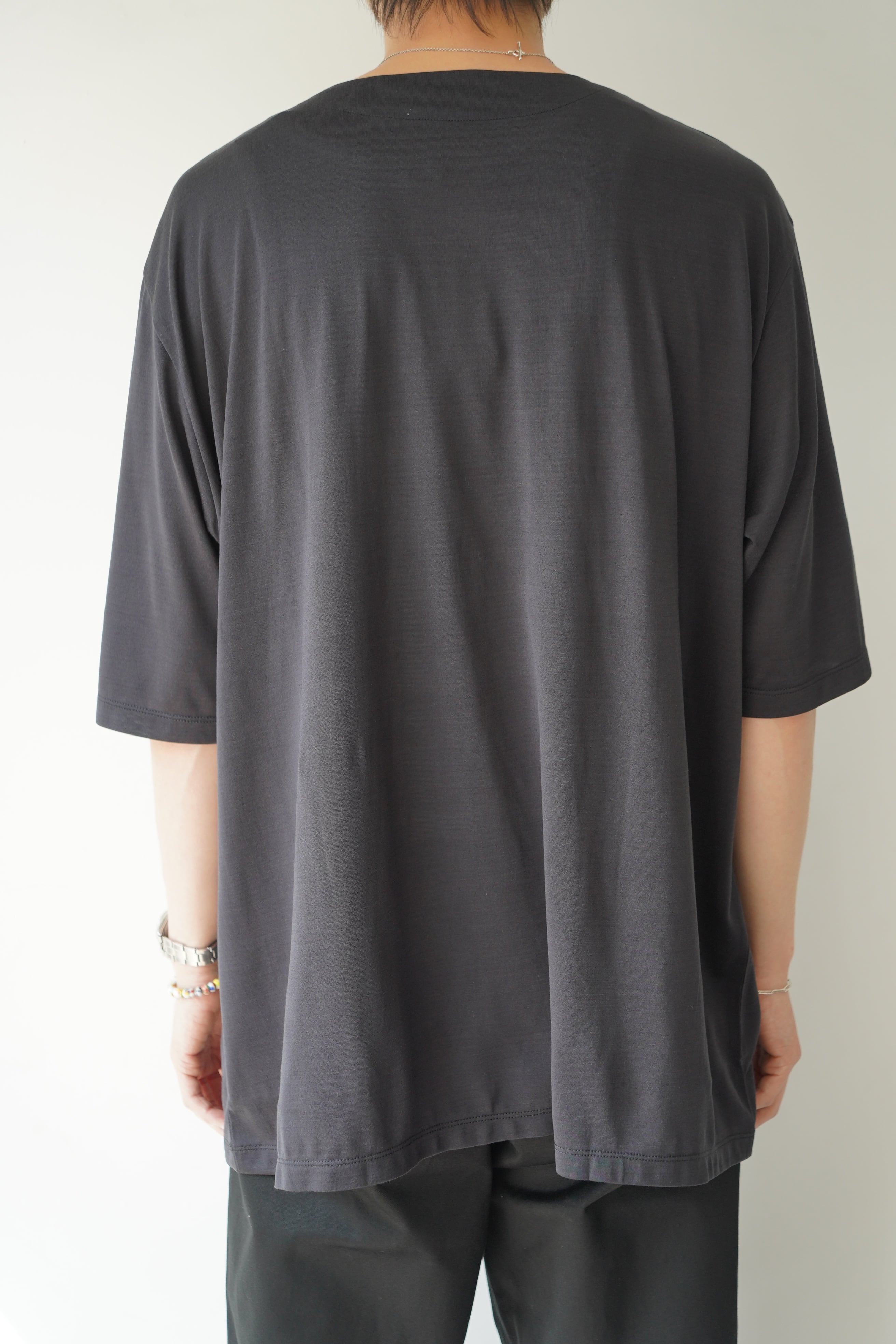 MAATEE&SONS / EX.SILK BOATNECK TEE(MATT BLK) | LiNN