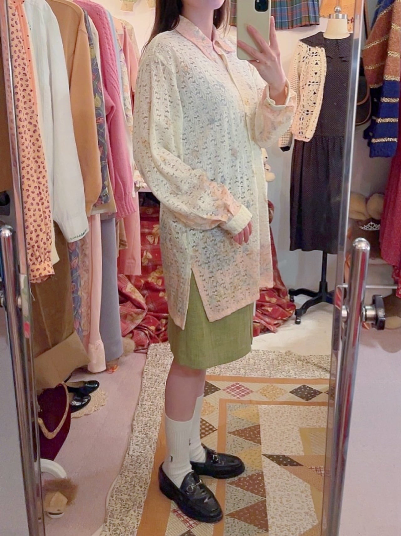 cream gradation flower mesh blouse