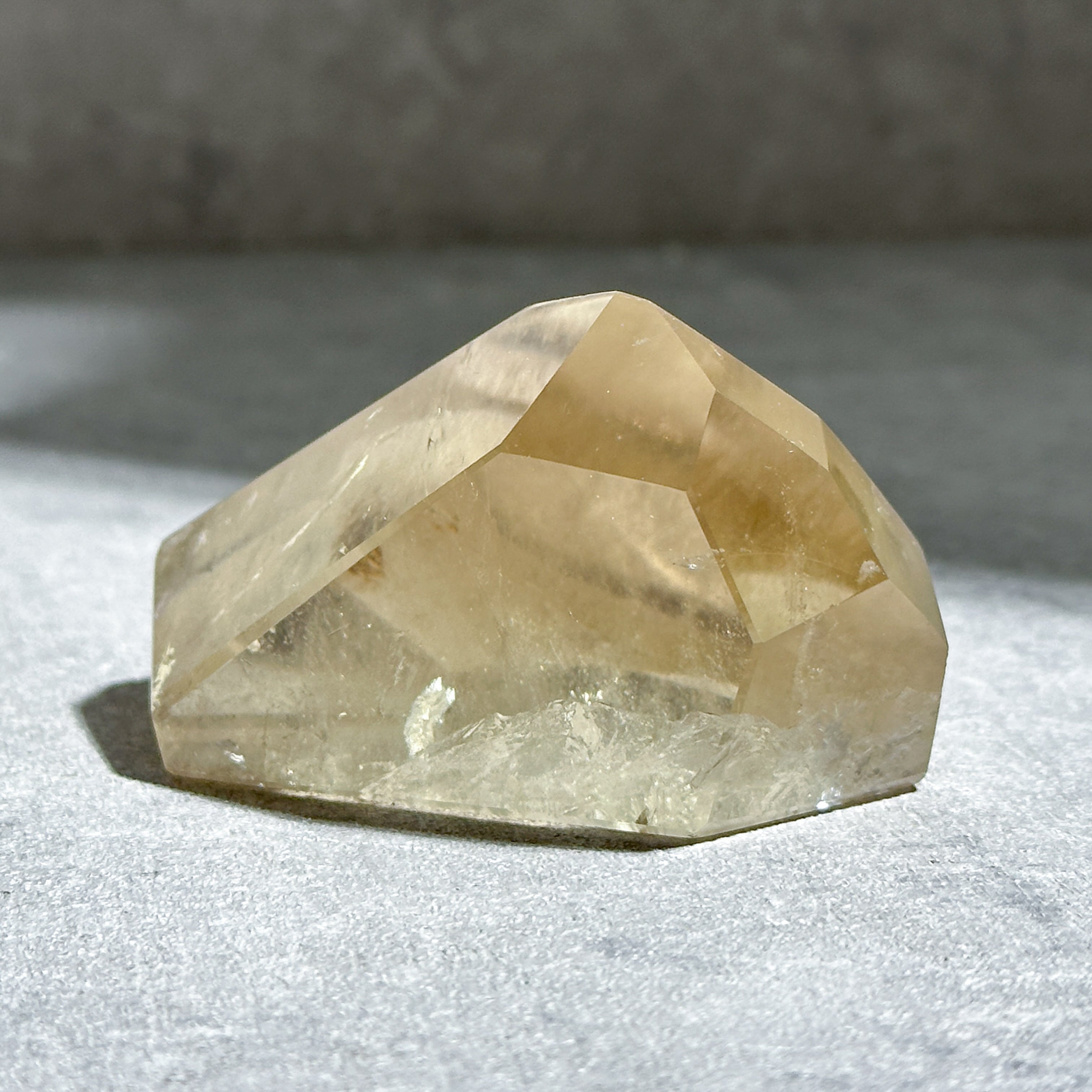 シトリン（黄水晶） フリーフォーム24◇ Citrine ◇ 天然石・鉱物