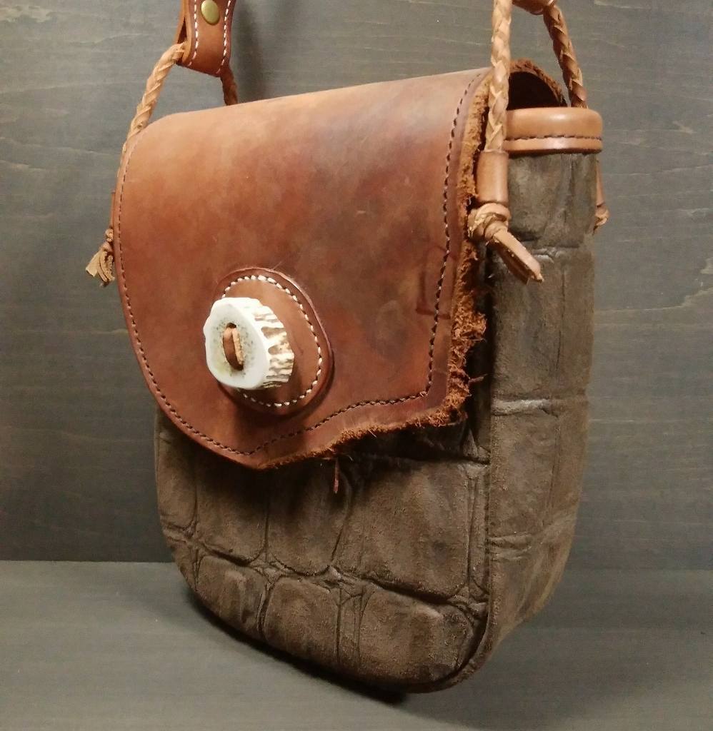 参考商品 1点物の創作ショルダーバッグ | ｇａｋｏｕ 手縫いの革鞄と革小物