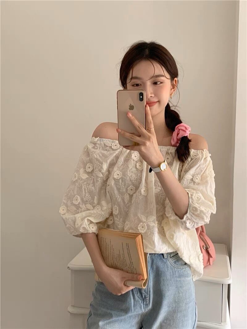 オフショルダー 花柄刺繍トップス G104CT0099