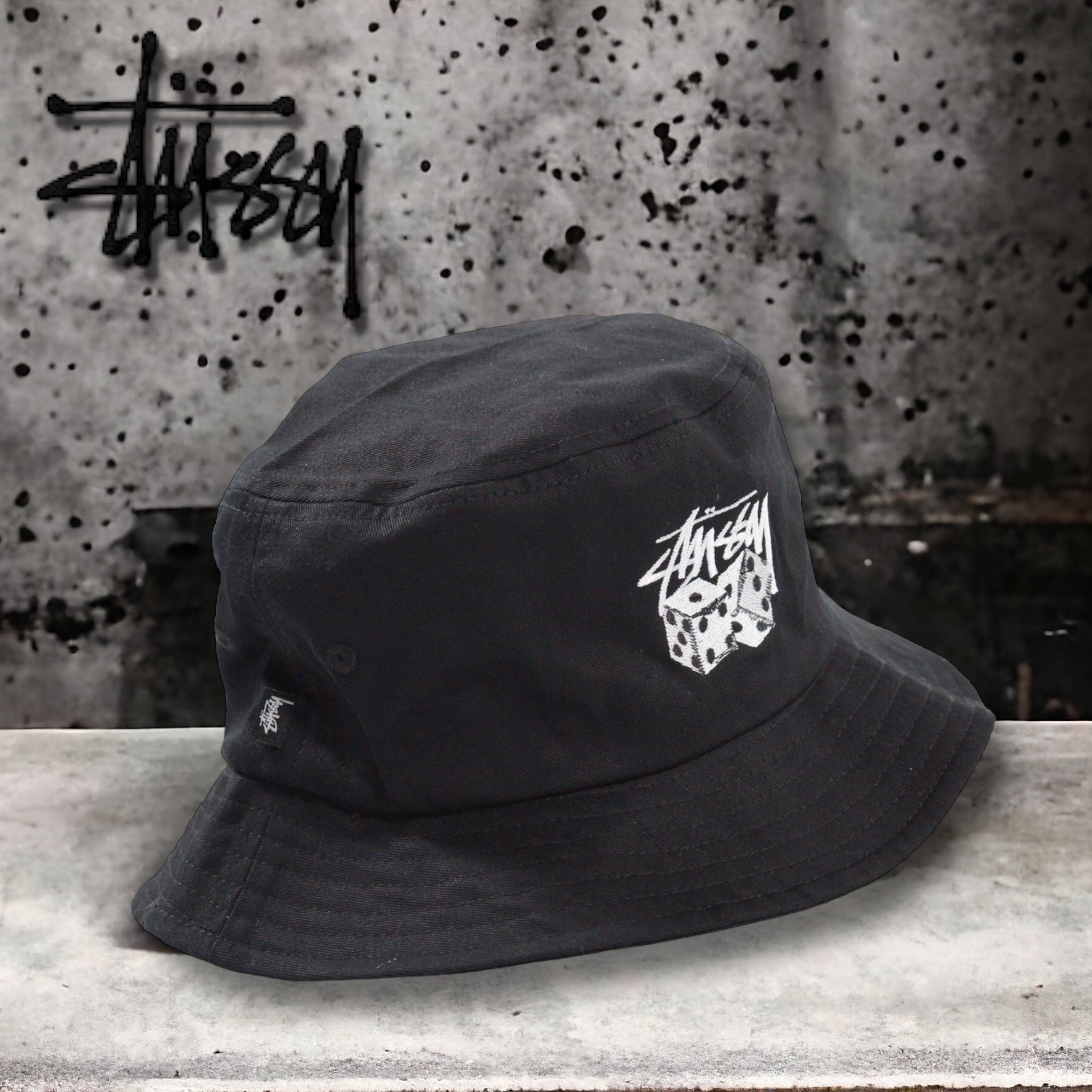 Stussy ハット ニット バケット アイボリー ワンポイント ロゴ 