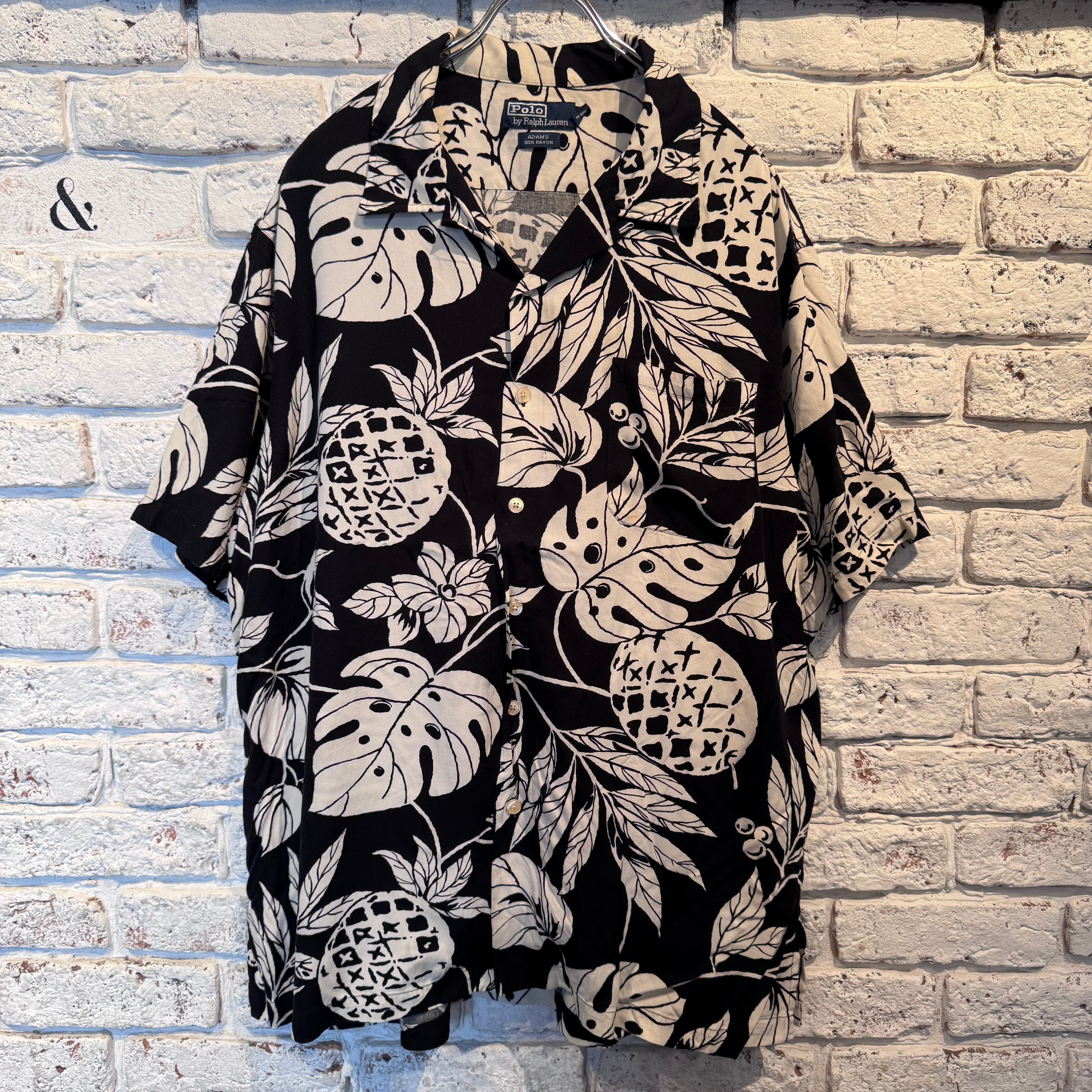 90s Ralph Lauren Loop Collar S/S Shirt | BerBerJin / & BerBerJin 90s Ralph Lauren Loop Collar S/S Shirt | BerBerJin / & BerBerJin