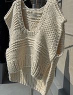 【新作5%OFF・3日間】Hand-Made Deep-Uneck Vest_2colors