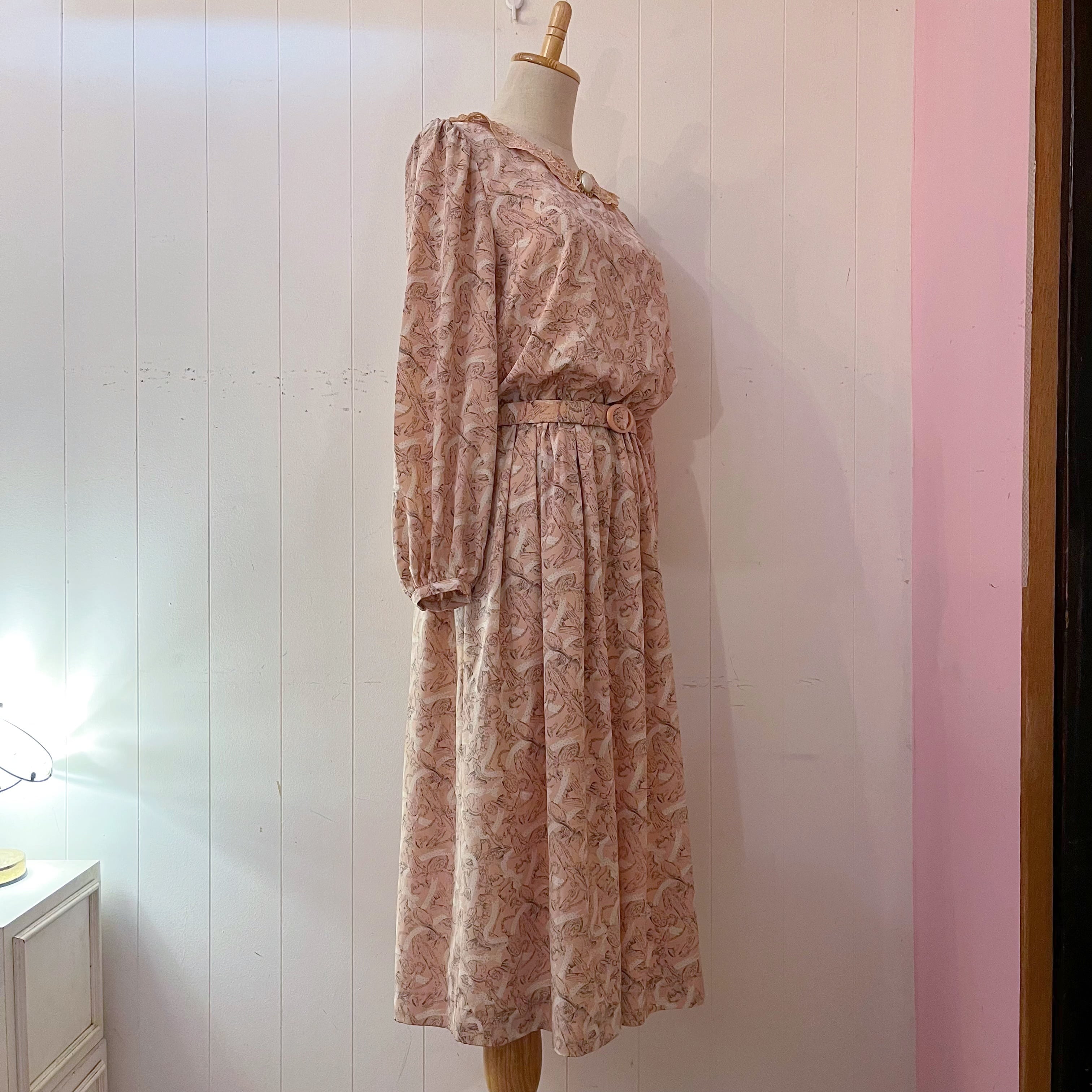 antique paris pattern pearl brooch one-piece