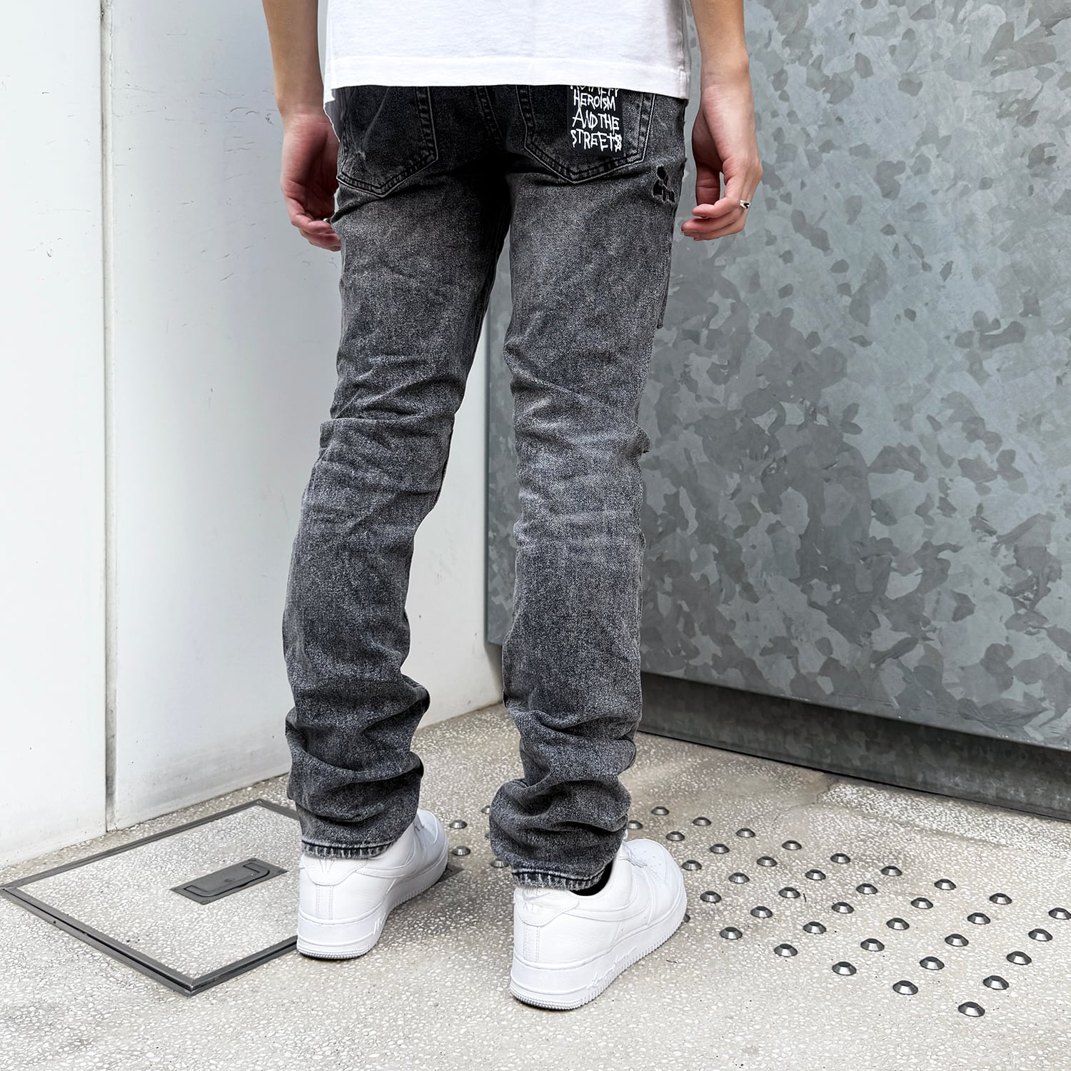 Ksubi / Chitch Verses Worn Grey | HOLICK
