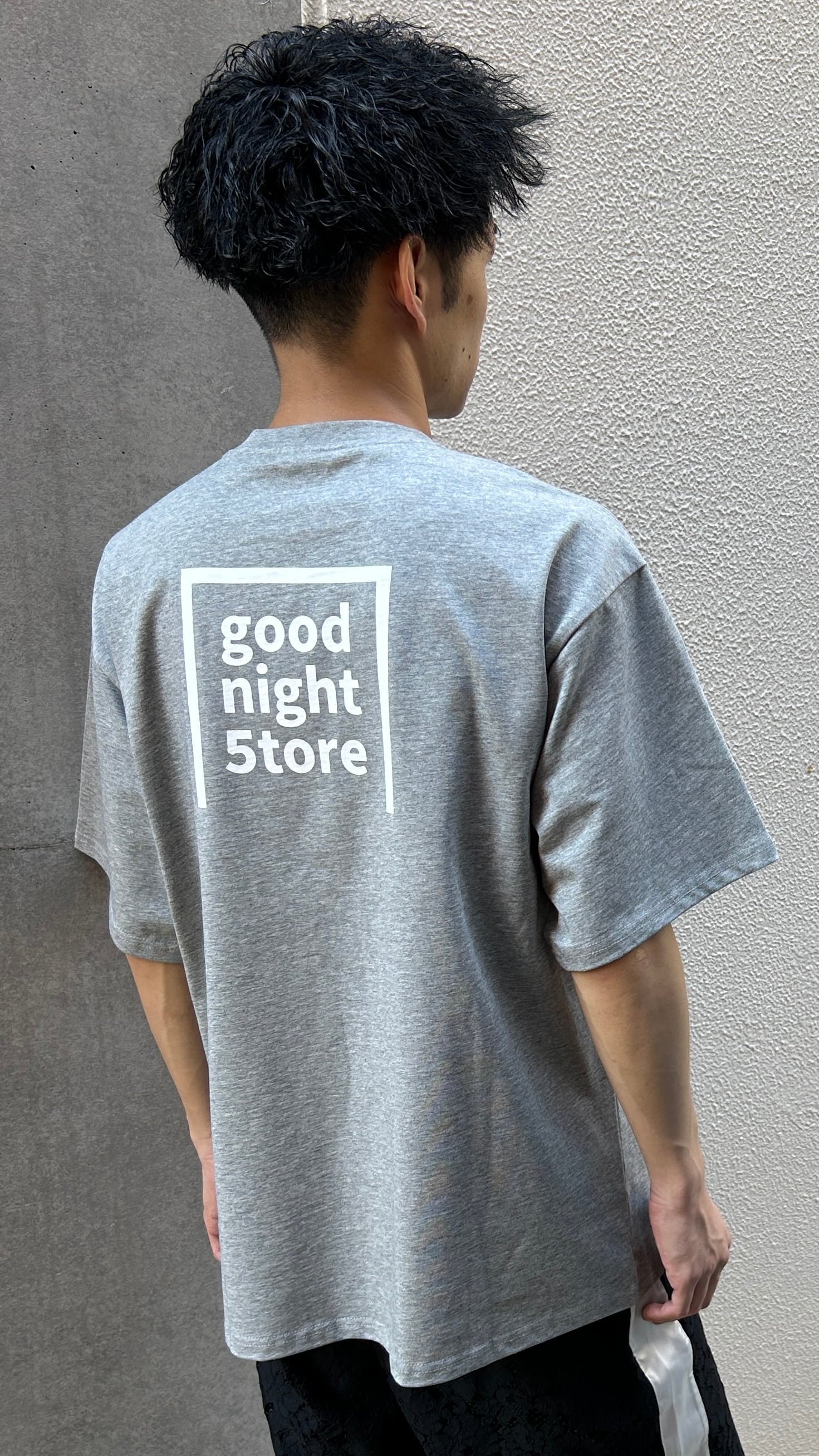 GN433 T-shirt logo-white heather gray | goodnight5tore