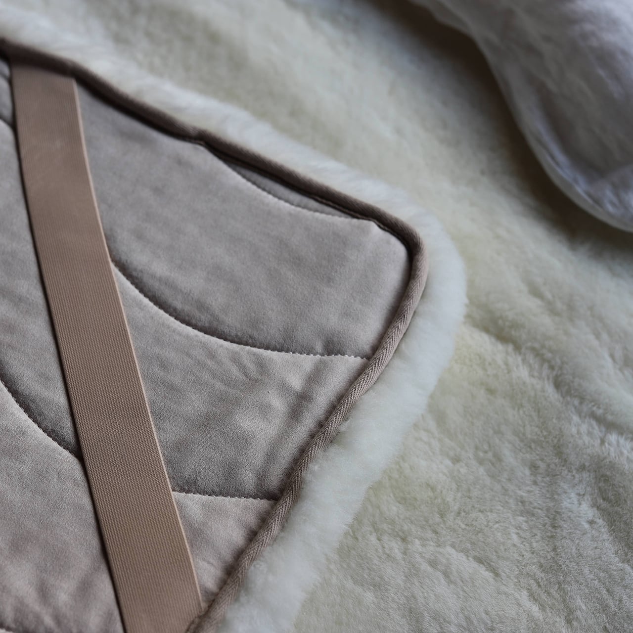 高密度ムートンパッド Sサイズ 100 × 200cm | アトマダ寝具店