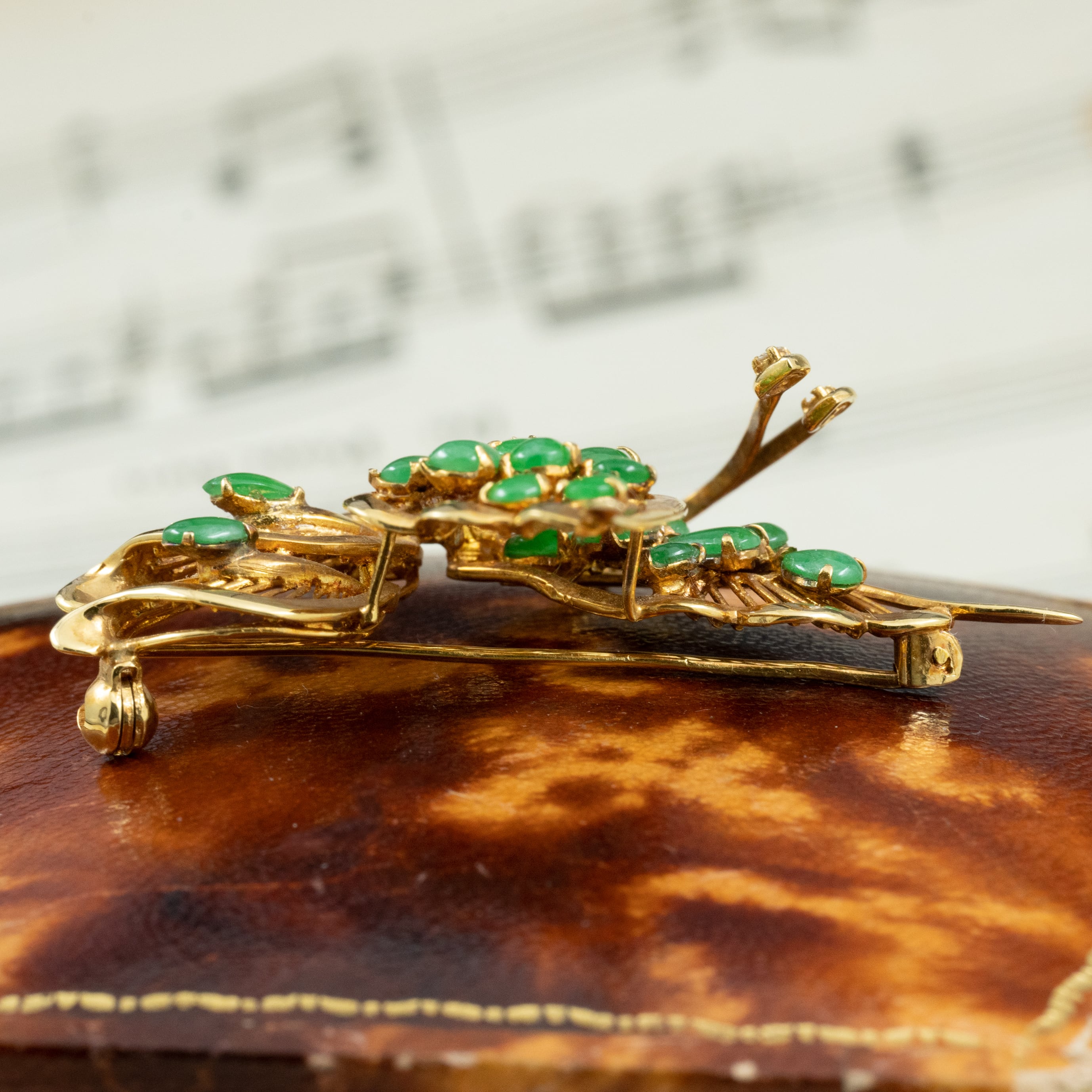 K18 昭和レトロ 蝶ブローチ 翡翠ダイヤルビー(ミニ鑑付) MOBR00035