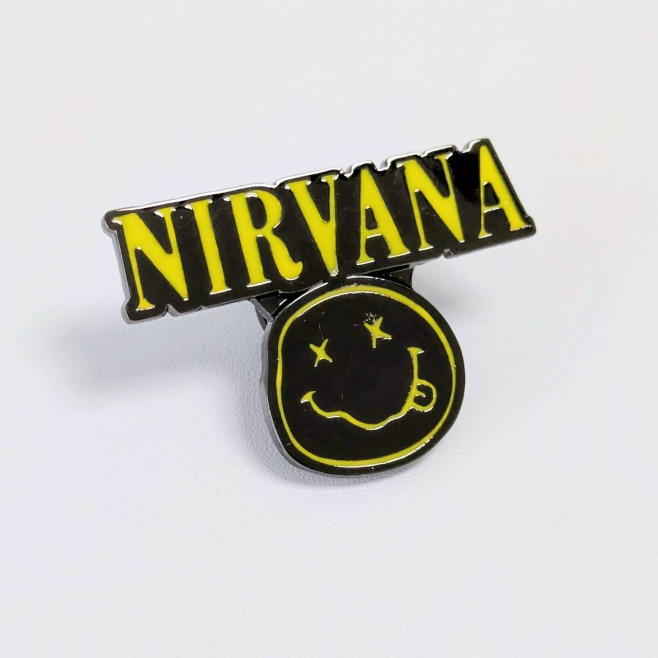 送料無料！ ★ピンズ PINS★ピンバッジ 【 Nirvana（ニルヴァーナ）】 〚アメリカン雑貨 アメトイ〛