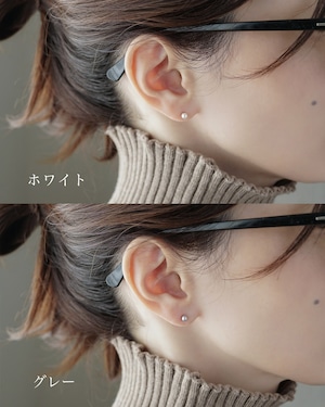極小パールピアス-Gray／K14GF
