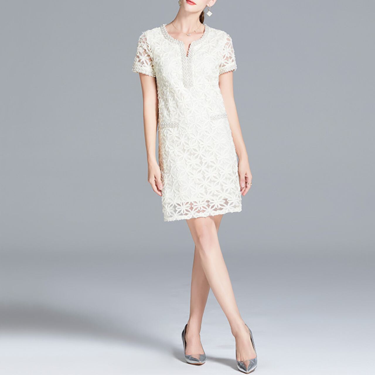 Elegant knee-length lace dress 00085