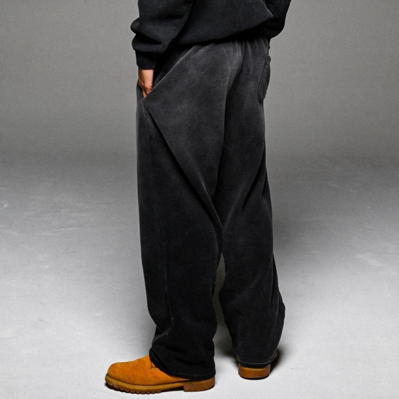 SPARKED LOGO HEAVYWEIGHT PIGUMENT SWEAT PANTS