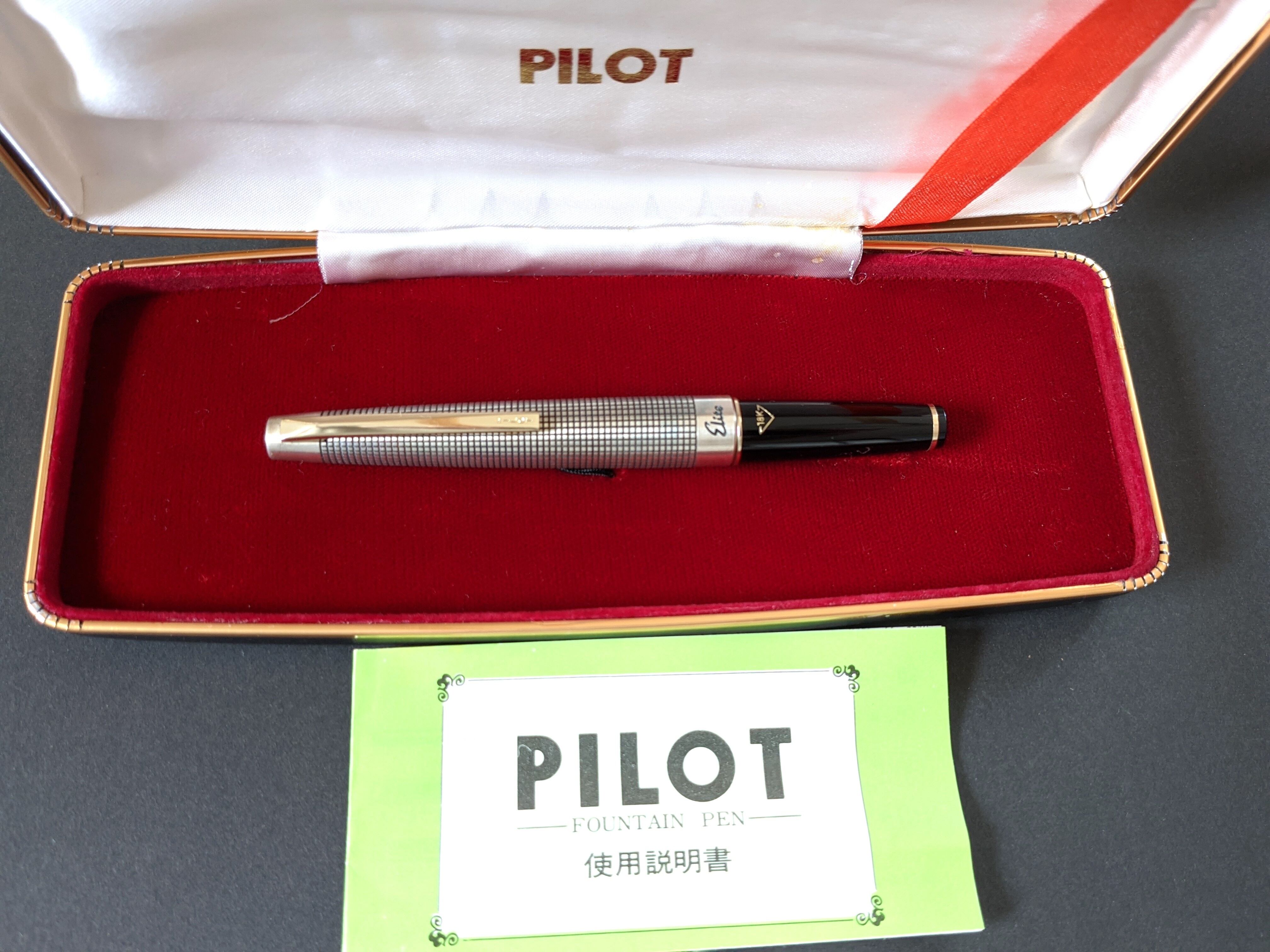 PILOT '70s 新品 Elite 万年筆 18K レトロ 70s パイロット エリート PILOT Elite （硬・細字） 18K 02369 | 川口