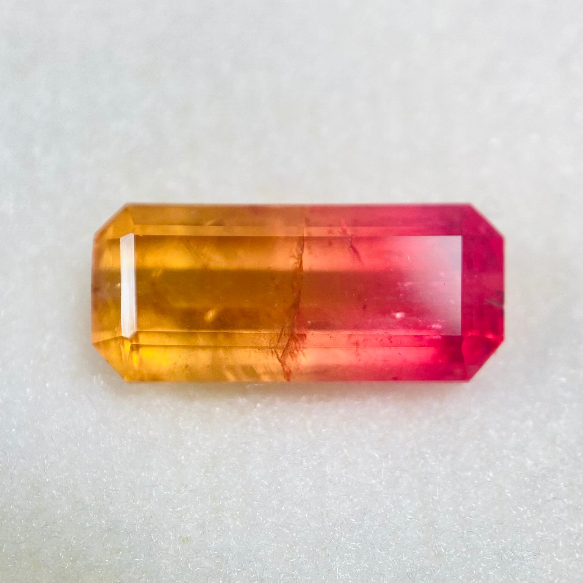 ハッピーオーラ全開なバイカラートルマリン