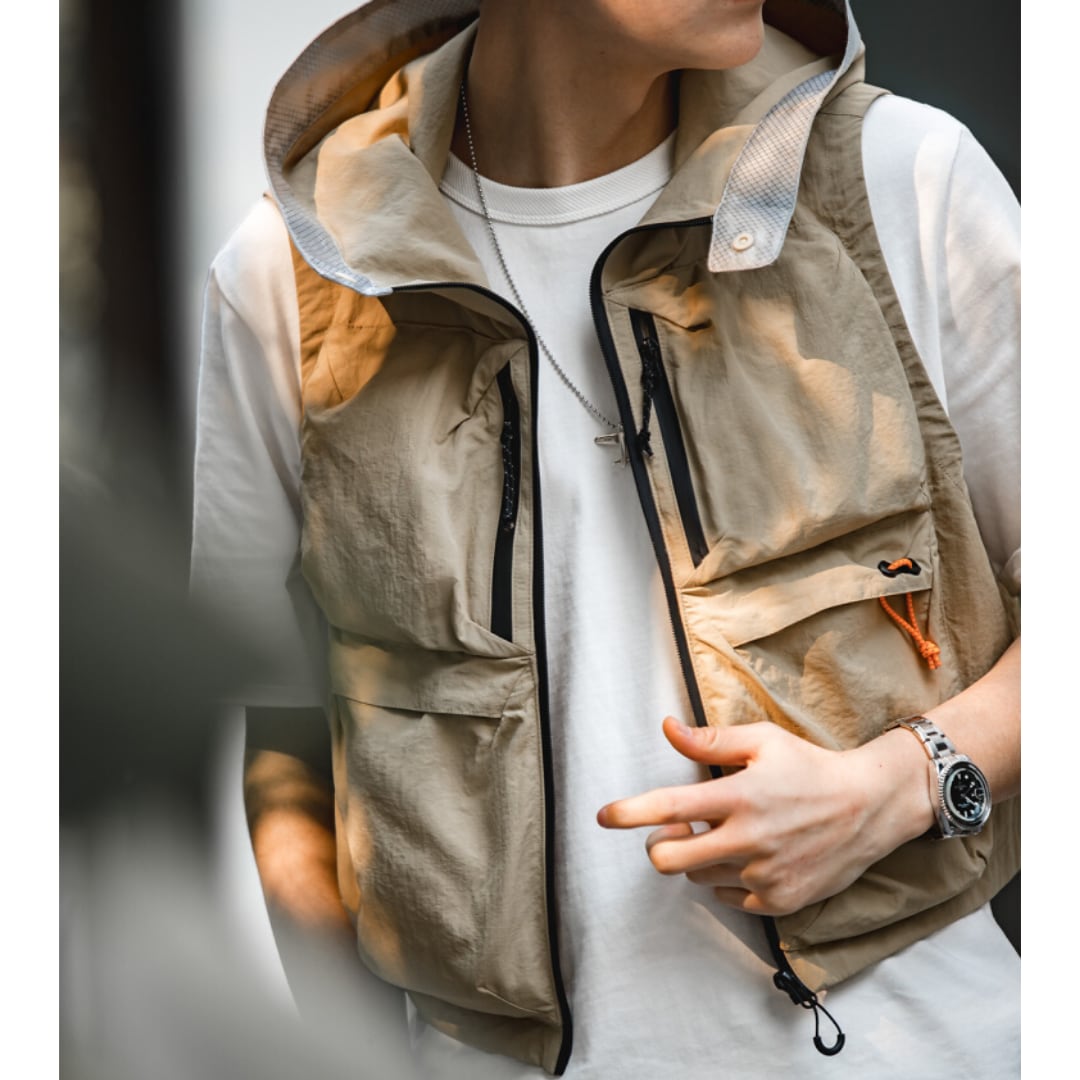 フード付きジップアップノースリーブベスト A18225