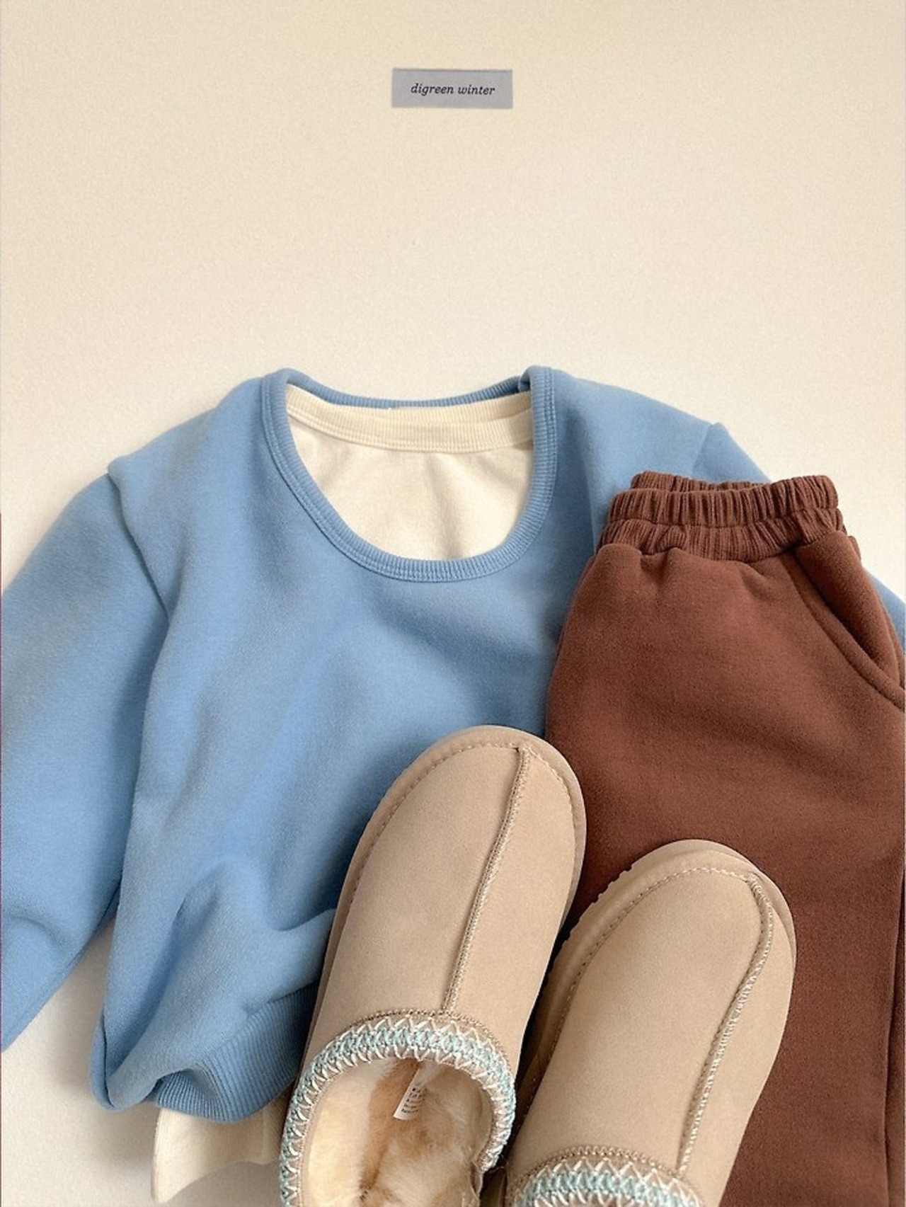 〖取寄〗韓国子供服 / 26winter / Digreen / ディープUネックトレーナー / キッズ / 冬服 *S~2XL*