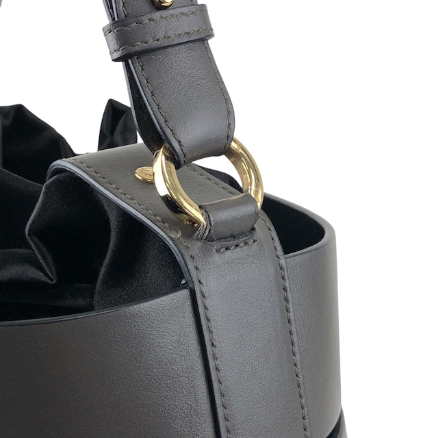 Salvatore Ferragamo サルヴァトーレ フェラガモ ショルダーバッグ グレー レザー 巾着 vintage ヴィンテージ オールド de3dye