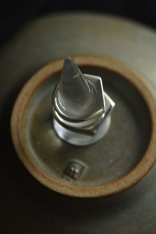 Utah/”XOLO JEWELRY” 925 silver Signet ring with hair line Thin ring