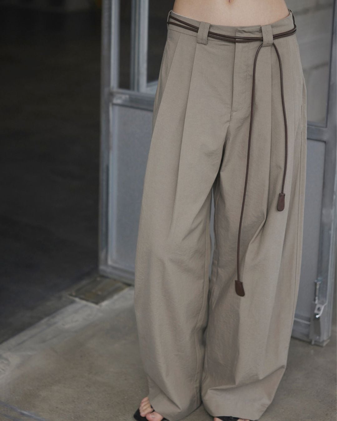 High-waisted straight wide pants
