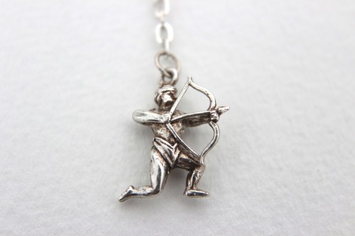 Medieval Archer / Vintage Charm Earring <Single>