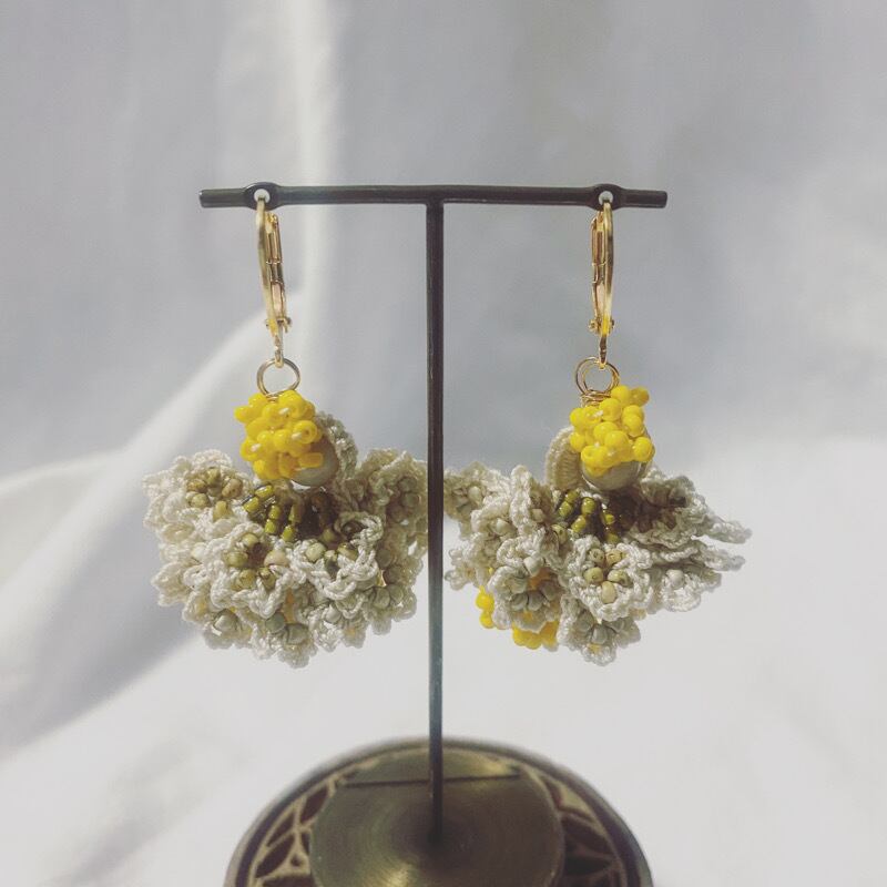 FOLKLOR "POMPON" -Mimosa-